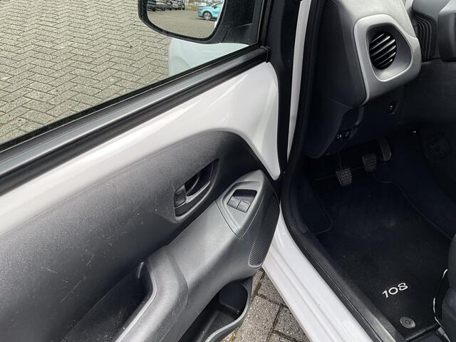 Peugeot 108 1.0 e-VTi Blue Lion