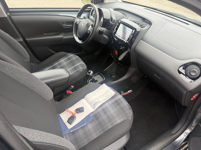 Peugeot 108 1.0 e-VTi Allure Carplay/Cam/Keyless/Clima/LED/LMV