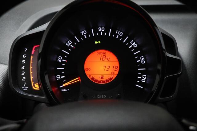 Peugeot 108 1.0 e-VTi Allure TOP! | CITY PLUS / NAVIGATIE- PACK | LEDER | STOELVERWARMING | DAB | APPLE | CAMERA