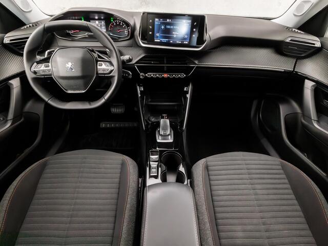 Peugeot 2008 1.2 PureTech Sport Automaat (APPLE CARPLAY, GROOT NAVI, GETINT GLAS, SPORTSTOELEN, PARKEERSENSOREN, LED KOPLAMPEN, NIEUWE APK, NIEUWSTAAT)