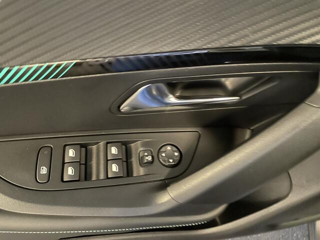 Peugeot 2008 1.2 PureTech Allure Pack CLIMATE CONTROL-NAVIGATIE-PARKEERSENSOREN