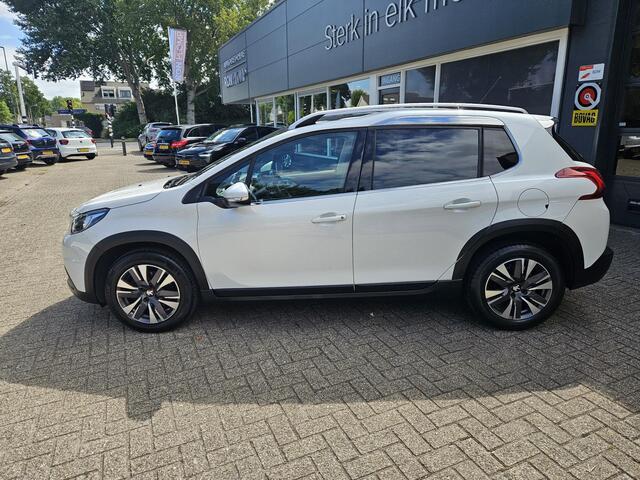 Peugeot 2008 1.2 PureTech Allure Automaat Apple & androidauto/ clima/ Navigatie/ Cruise/ Pano dak/ Camera/ PDC/ LED/ Trekhaak/ LMV