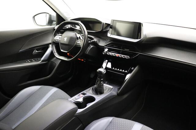 Peugeot 2008 1.2 PureTech Blue Lease Allure | Apple Carplay | Android Auto | Trekhaak | Parkeercamera | Parkeersensoren V+A | Cruise control | 3D Cockpit |