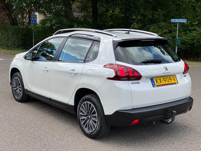 Peugeot 2008 1.2 PureT - Trekhaak - Navi - D riem is V.v !!!
