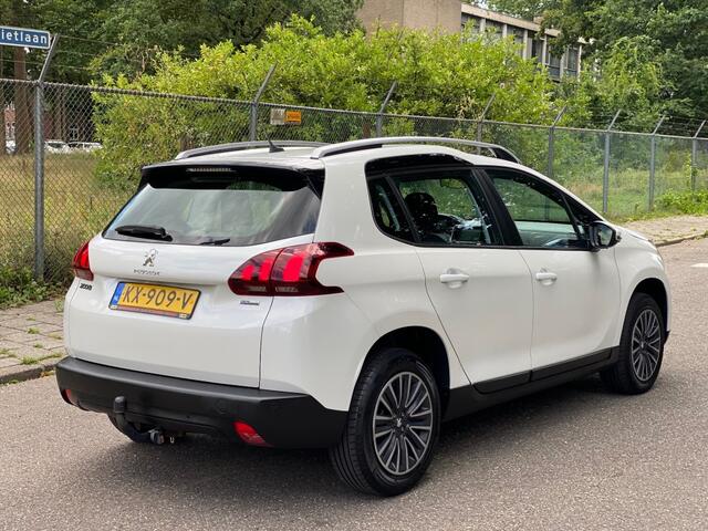 Peugeot 2008 1.2 PureT - Trekhaak - Navi - D riem is V.v !!!