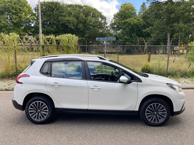 Peugeot 2008 1.2 PureT - Trekhaak - Navi - D riem is V.v !!!