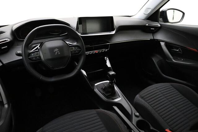 Peugeot 2008 1.2 PureTech Active Pack 100 PK | Handgeschakeld | Parkeersensor | Cruise Control | Airco | Camera | Mirror Screen | Licht metalen velgen | BTW auto | 1e eigenaar