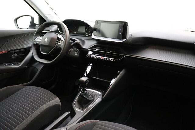 Peugeot 2008 1.2T Active Pack | Navigatie | Climate Control | Trekhaak | Full LED | 16'' LM Velgen | 1e Eigenaar