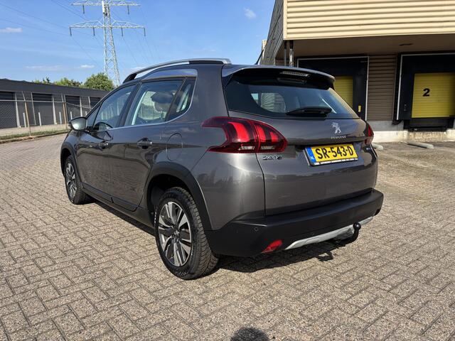 Peugeot 2008 1.2 PureTech Allure Automaat [ Apple cp,navi,ecc,pdc,lmv,trekhaak ]