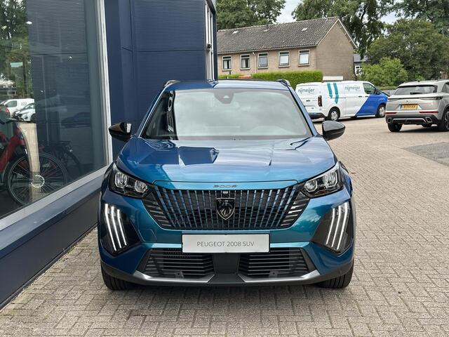 Peugeot 2008 1.2 Hybrid 145 PK Allure | Automaat | 2025 Auto | Grip Control | All Season banden | Adaptieve Cruise Control | 360 Graden Camera | Parkeersensoren V+A | Hoge Zitpositie | Hybride Elektrisch rijden met Automaat | Climate Control | Stoelverwarming | LED Ve