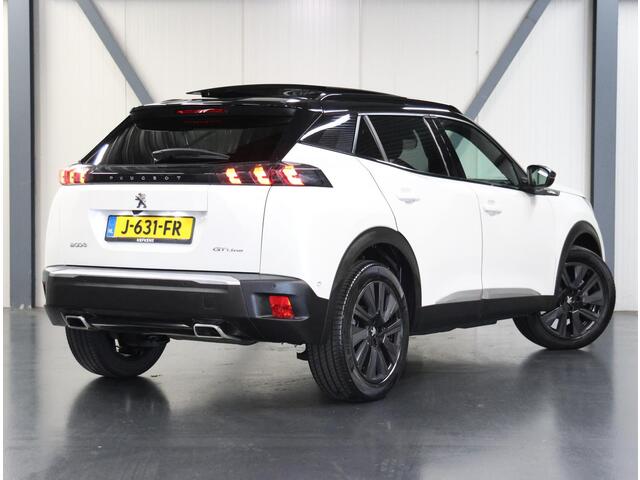 Peugeot 2008 1.2 130PK GT-Line | AppleCarplay/Android Auto | Schuifkanteldak | Keyless | Cruise Control | Climate Control | Camera | FULL LED | Two-Tone | Sfeerverlichting | Isofix | Privacy Glass |