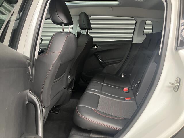 Peugeot 2008 1.2 GT-LINE 130 PK/PANORAMA/CARPLAY/PDC/XENON/ENZ