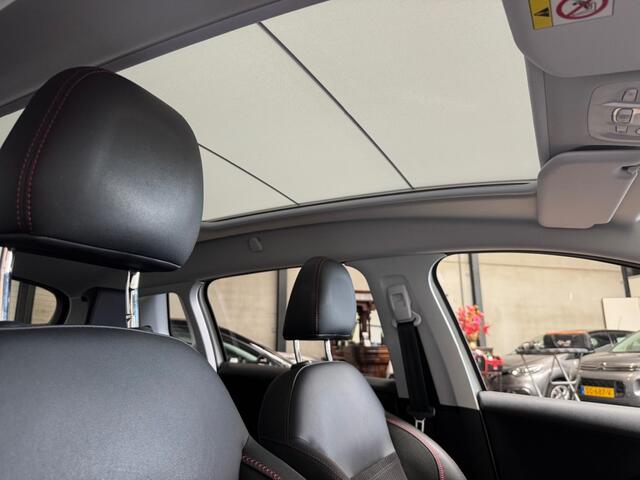 Peugeot 2008 GT-Line / camera / panoramadak / parelmoer-wit