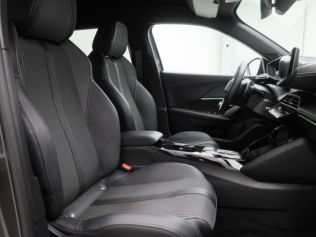 Peugeot 2008 1.2 PureTech 130 PK Automaat GT-Line | CAMERA | CARPLAY
