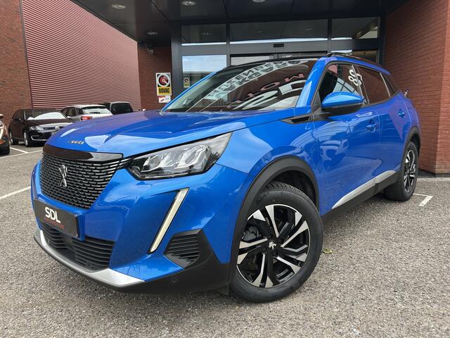 Peugeot 2008 1.2 PureTech Allure // LED // PANO/SCHUIFKANTELDAK // CLIMA // CAMERA // NAVI + CARPLAY // PDC V+A