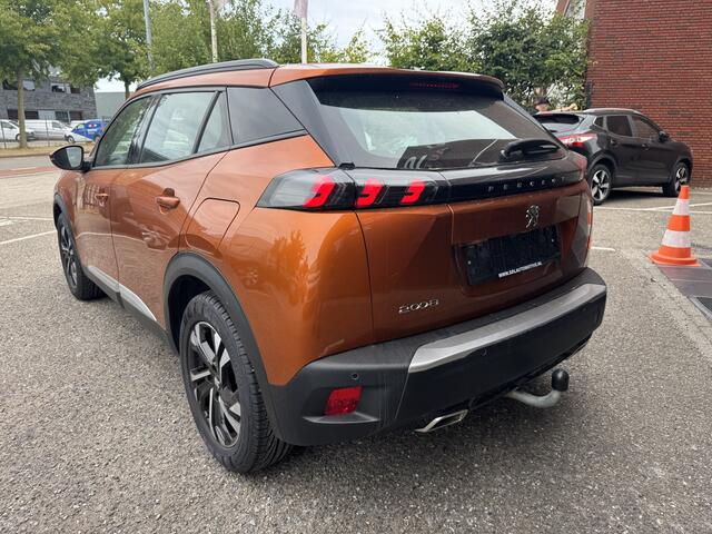 Peugeot 2008 1.2 PureTech Allure // PANO/SCHUIFKANTELDAK // CLIMA // CAMERA // NAVI + CARPLAY // PDC V+A