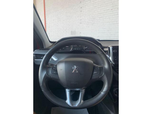 Peugeot 2008 1.2 PureTech Blue Lion |Goed Onderhouden!|Navi!|