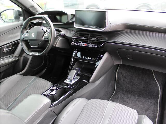 Peugeot 2008 1.2 PureTech GT-Line Automaat | Navi / Camera / Climate