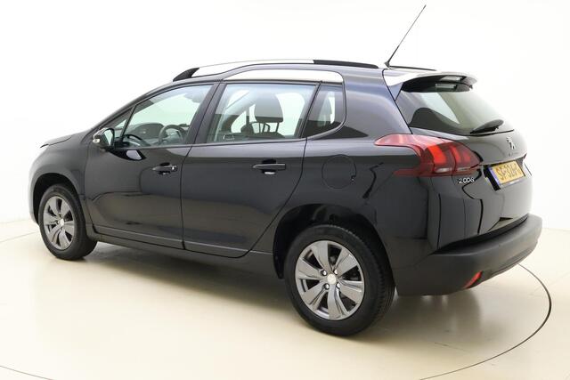 Peugeot 2008 1.2 PureTech Allure 110 PK | Handgeschakeld | Parkeersensor | Licht metalen velgen | Navigatie | Airco | Cruise Control | Bluetooth | Radio