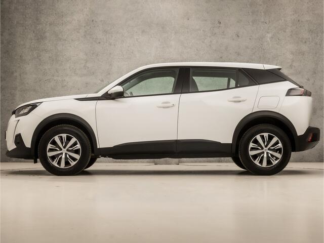Peugeot 2008 1.2 PureTech Sport (APPLE CARPLAY, GROOT NAVI, LED KOPLAMPEN, SPORTSTOELEN, LANE ASSIST, CRUISE, DAB+, NIEUWSTAAT)