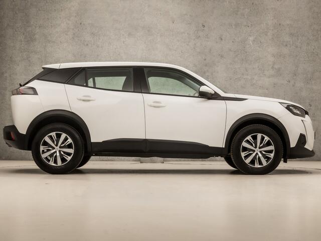 Peugeot 2008 1.2 PureTech Sport (APPLE CARPLAY, GROOT NAVI, LED KOPLAMPEN, SPORTSTOELEN, LANE ASSIST, CRUISE, DAB+, NIEUWSTAAT)