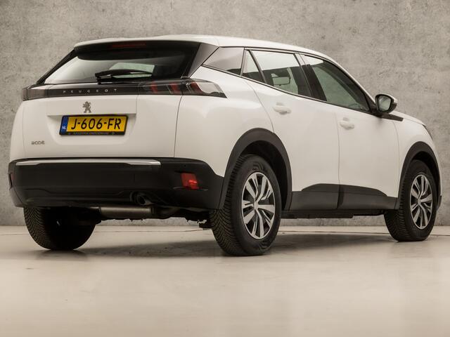 Peugeot 2008 1.2 PureTech Sport (APPLE CARPLAY, GROOT NAVI, LED KOPLAMPEN, SPORTSTOELEN, LANE ASSIST, CRUISE, DAB+, NIEUWSTAAT)