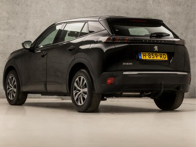 Peugeot 2008 1.2 PureTech Sport (APPLE CARPLAY, GROOT NAVI, TREKHAAK, PARKEERSENSOREN, SPORTSTOELEN, CRUISE, LM VELGEN, LED KOPLAMPEN, DAB+, NIEUWSTAAT)