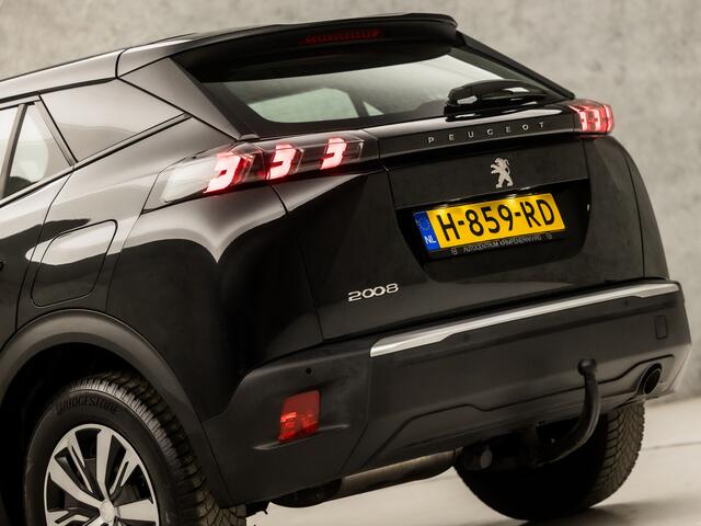Peugeot 2008 1.2 PureTech Sport (APPLE CARPLAY, GROOT NAVI, TREKHAAK, PARKEERSENSOREN, SPORTSTOELEN, CRUISE, LM VELGEN, LED KOPLAMPEN, DAB+, NIEUWSTAAT)