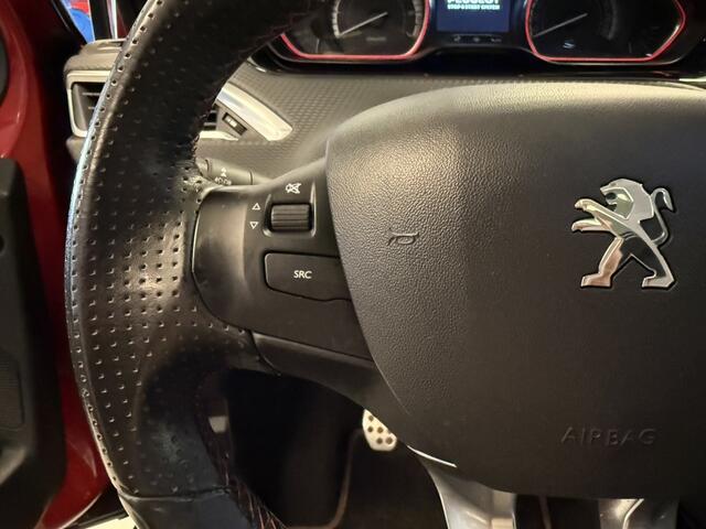 Peugeot 2008 1.2 PureTech GT-line ( Trekhaak / nieuwe Distr. Riem / Apple Car