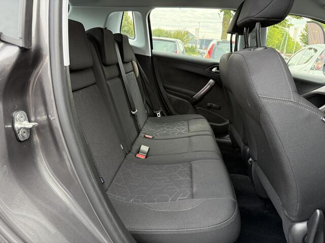 Peugeot 2008 1.2 PureTech Blue Lion 2e Eigenaar,Automaat,Navi,Pdc,Airco,Cruise,N.A.P,Weinig Km,Apk tot 05-2026