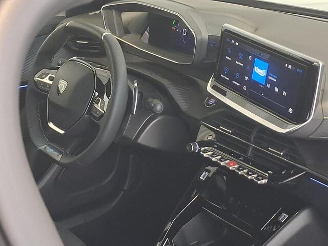 Peugeot 2008 1.2 Hybrid 145 GT Automaat | Panoramisch Schuifdak | Navigatie | 360° Camera | Stoelverwarming | Keyless Entry | Apple Carplay/Android Auto |