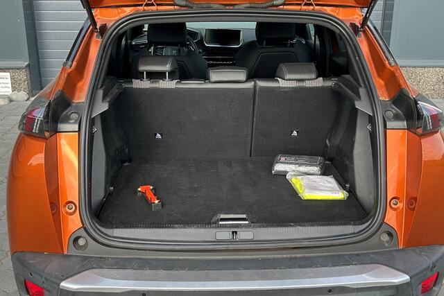 Peugeot 2008 1.2 PureTech GT AUTOMAAT ACC LED