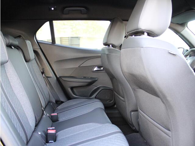 Peugeot 2008 1.2 Hybrid 136 Allure | Navi / Camera / Adap Cruise