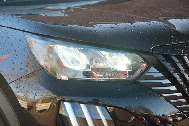 Peugeot 2008 1.2 PureTech 130pk EAT8 Allure | App Connect | Climate | Adaptive Cruise | Camera | Blind Spot | Stoelverwarming | PDC
