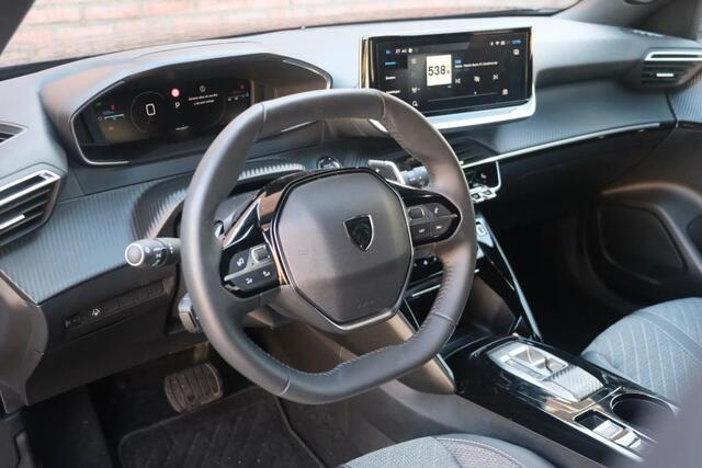 Peugeot 2008 1.2 PureTech 130pk EAT8 Allure | App Connect | Climate | Adaptive Cruise | Camera | Blind Spot | Stoelverwarming | PDC