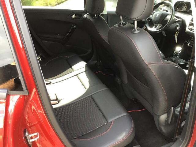 Peugeot 2008 1.2 PURETECH GT-LINE 130 PK