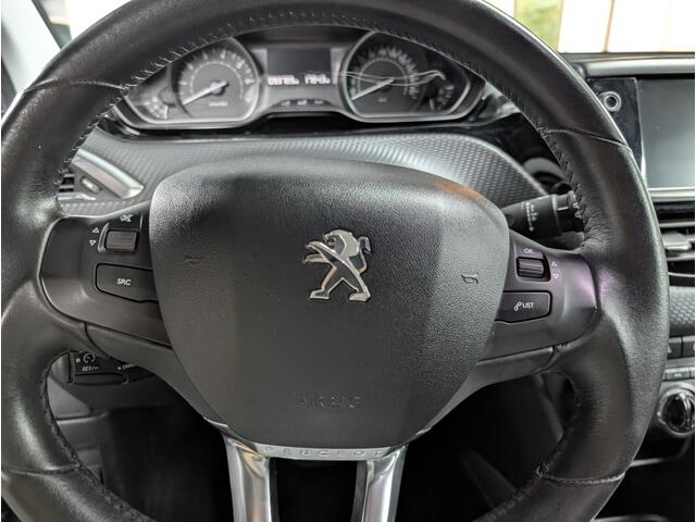 Peugeot 2008 1.2 PureT. Blue Lion |SENSOR|CC|ACC