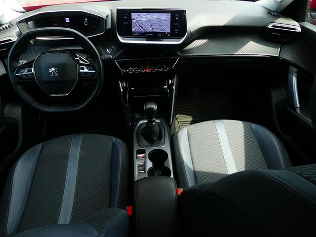 Peugeot 2008 Allure Pack 1.2 PureTech 130PK Navigatie, Achteruitrijcamera, Keyless, Parkeersensoren, Apple Carplay, Android Auto