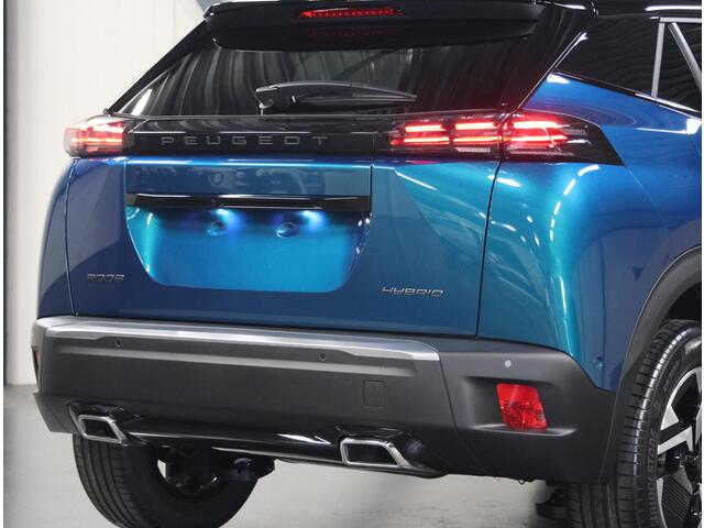 Peugeot 2008 1.2 Hybrid 145 GT | Incl. ¤5.890,- Korting! | Adaptive CruiseControl | Navigatie | Dodehoekdetectie | AppleCarPlay/AndroidAuto | ClimateControl |