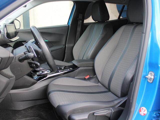 Peugeot 2008 1.2 PureTech Allure | NAVIGATIE | ACHTERUITRIJCAMERA |