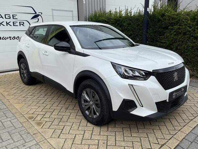 Peugeot 2008 1.2 PureTech 130PK Allure Pack Parelmoer wit, Stoelverwarming, Camera, Parkeersensoren