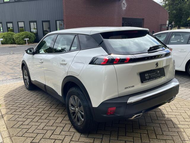 Peugeot 2008 1.2 PureTech 130PK Allure Pack Parelmoer wit, Stoelverwarming, Camera, Parkeersensoren