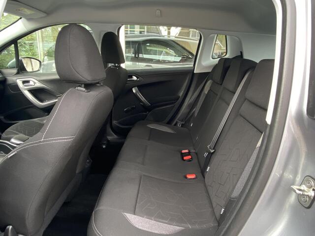 Peugeot 2008 1.2T 110pk Blue Lion | Navigatie | Trekhaak | Parkeersensoren | Weinig Kilometers | Dealeronderhouden | Apple Carplay/Android Auto