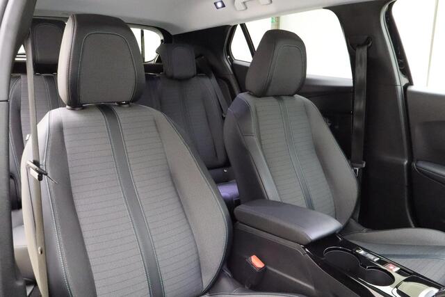 Peugeot 2008 1.2 PureTech Allure Pack | Adaptive Cruise Control | Camera | Stoelverwarming | Trekhaak | Full LED | 3D-Cockpit