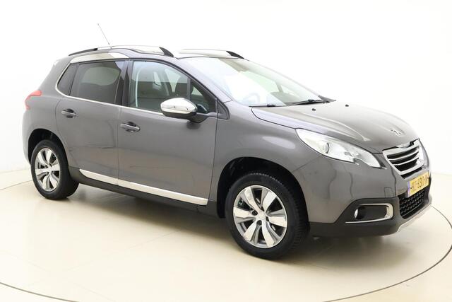 Peugeot 2008 1.2 PureTech Allure 82 PK | Handgeschakeld | Trekhaak | Panorama dak | Cruise Control | Airco | Licht metalen velgen | Navigatie | Bluetooth