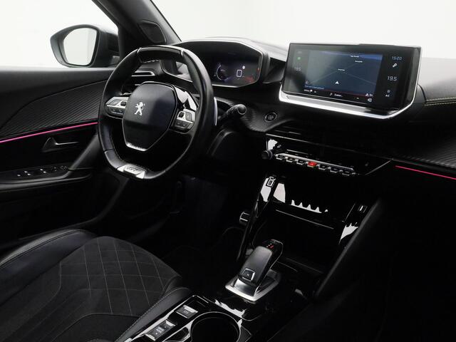 Peugeot 2008 1.2 PureTech 130 PK Automaat GT-Line | CAMERA | ADAPTIVE | KEYLESS | STOELVERWARMING