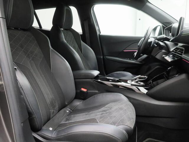 Peugeot 2008 1.2 PureTech 130 PK Automaat GT-Line | CAMERA | ADAPTIVE | KEYLESS | STOELVERWARMING