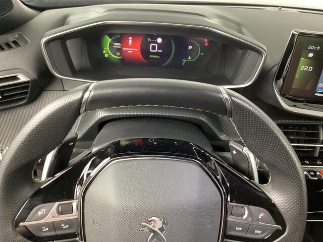 Peugeot 2008 1.2 PureTech GT | Camera | Navi | Clima |*