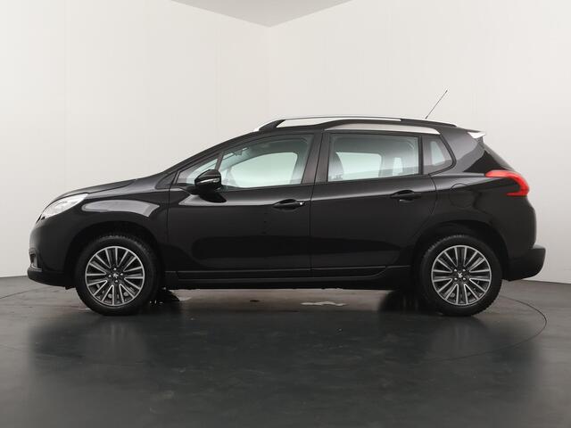 Peugeot 2008 1.2 PureTech Active Automaat - Navigatie - Trekhaak - Panoramadak