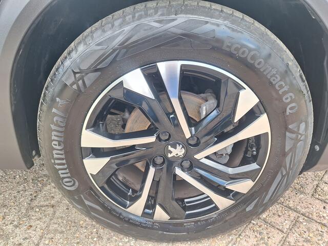 Peugeot 2008 1.2 130pk PureTech Allure